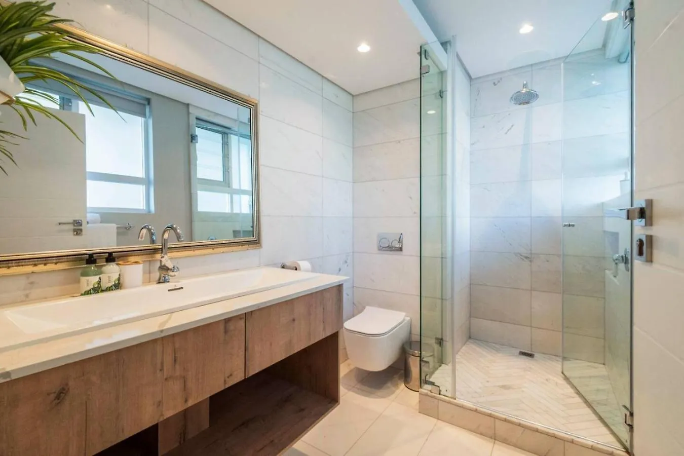 Apartamento King Bed Sea Views Promenade Fast Wifi Ciudad del Cabo 0*,